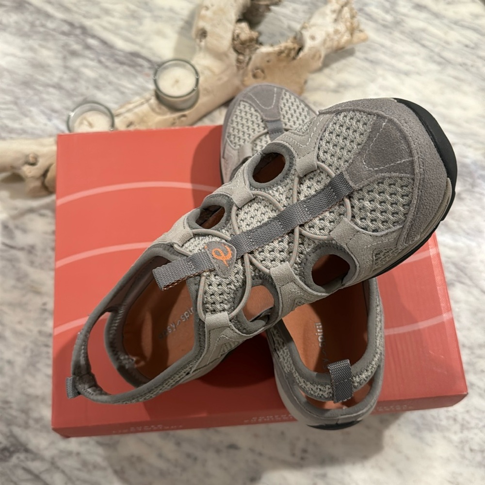 Easy Spirit comfort Earthen Walking Shoes/sneakers